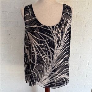 Dana Buchman Navy and Cream Leaf Print Tank Top